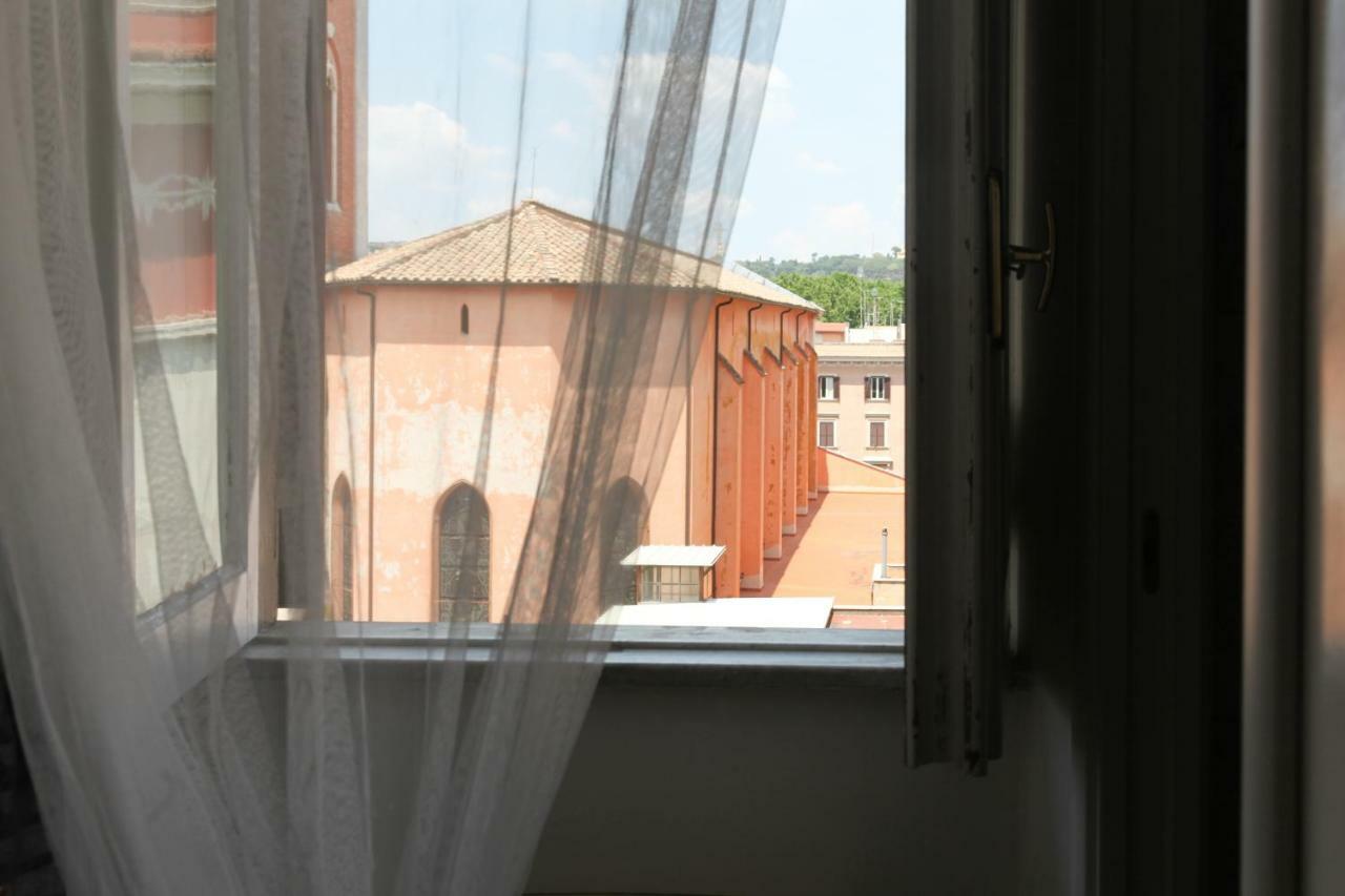 Vatican Room&kitchen Hotel